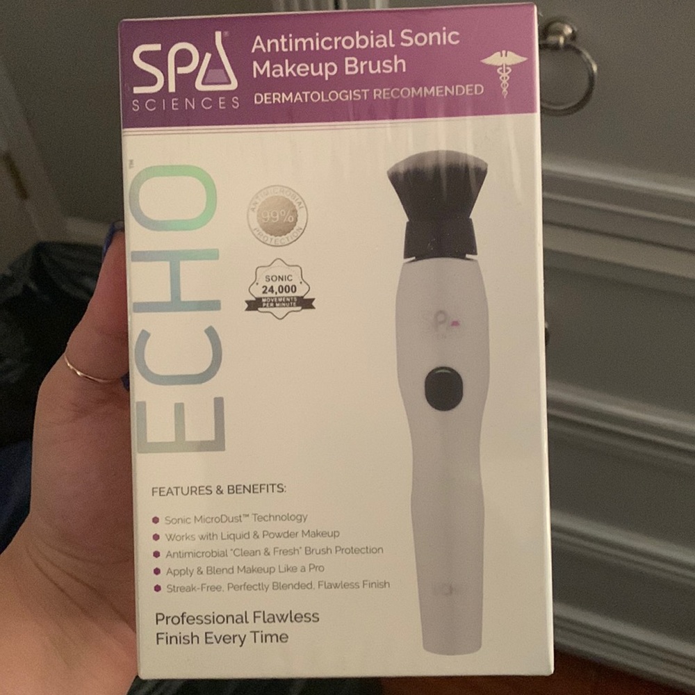 Spa Sciences ECHO Sonic Makeup Brush